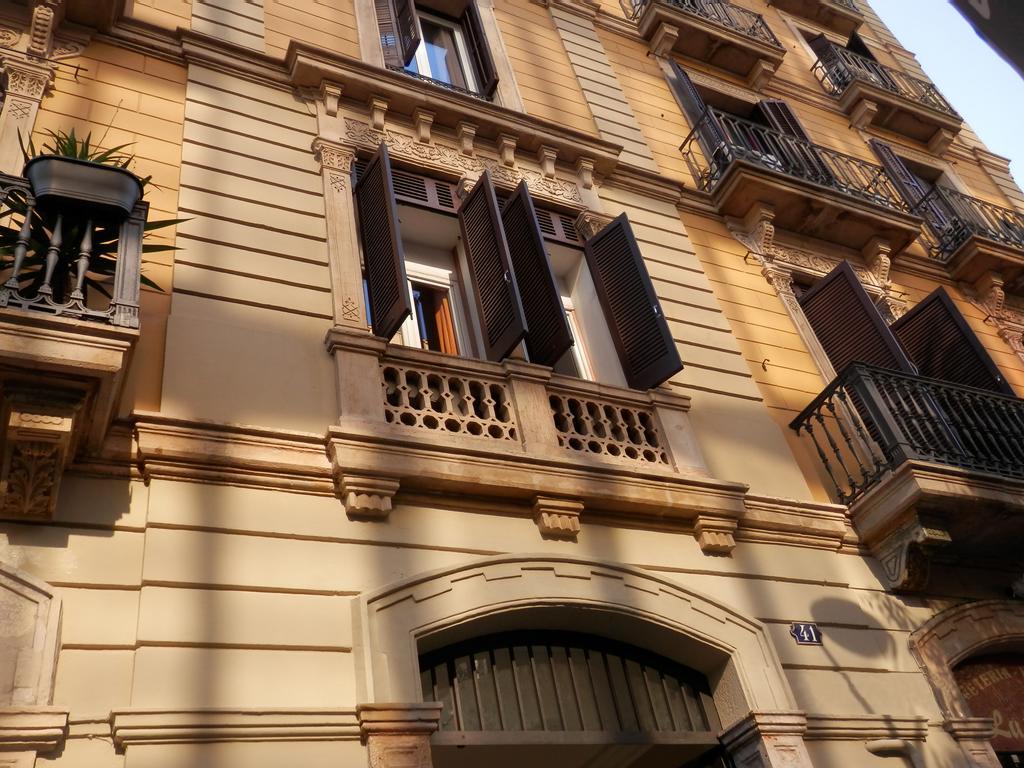 Barcelona Central Garden Hostal Exterior photo